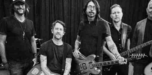 Foo Fighters – Hearing Voices